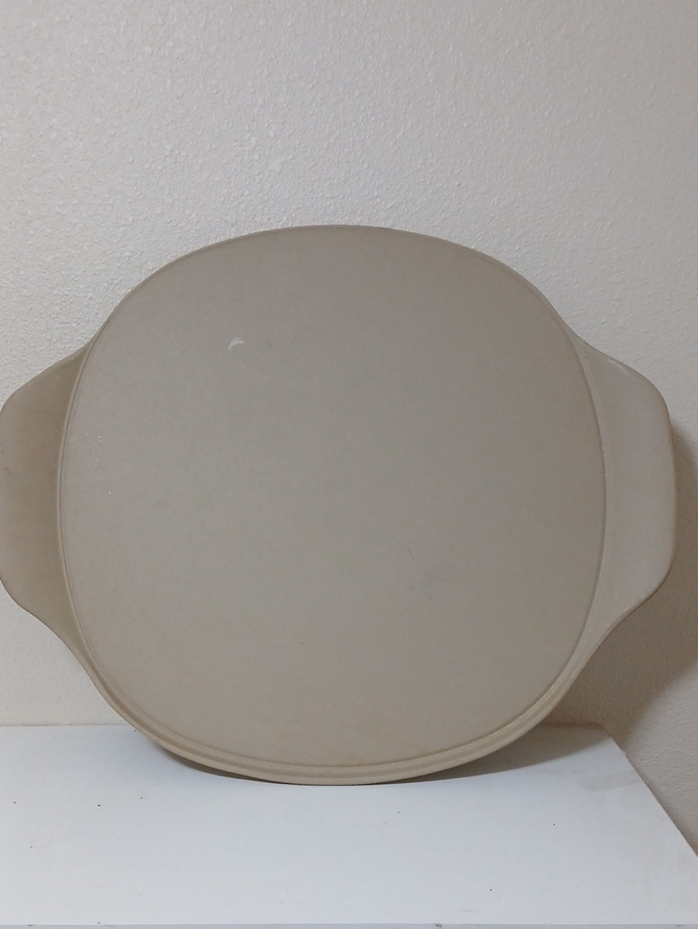 Pampered Chef Large Stoneware Pizza Stone With Built-in Handles